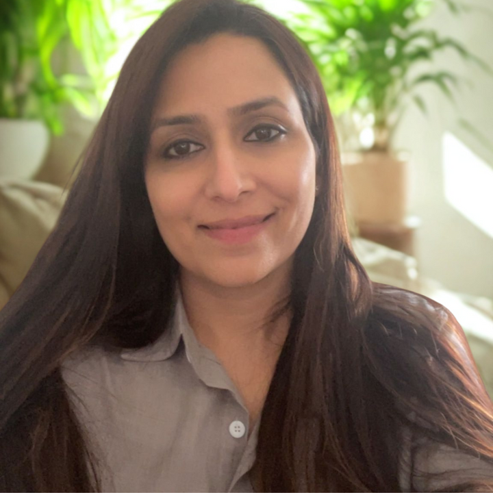 Pre-Wash Scalp Elixir with Black Turmeric & Fenugreek